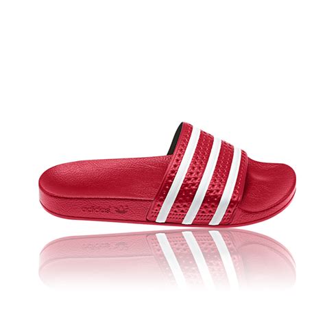 rote adidas latschen